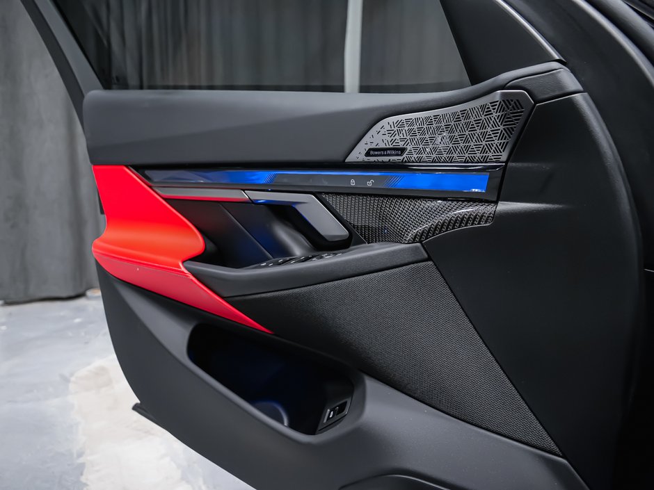 2025 BMW M5-25
