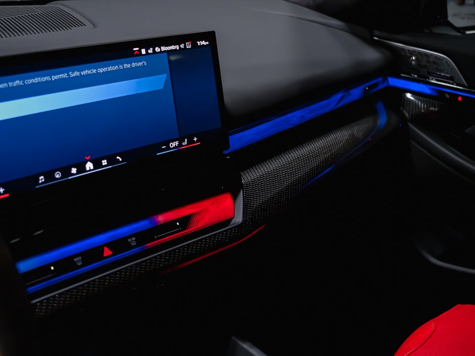 2025 BMW M5-17
