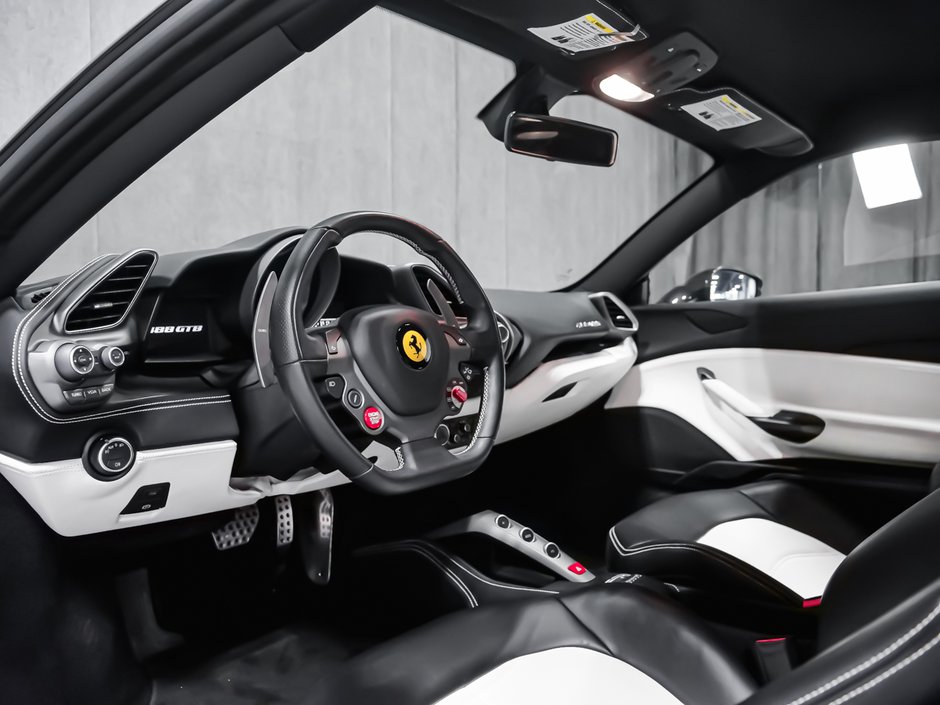 2016 Ferrari 488 GTB-28