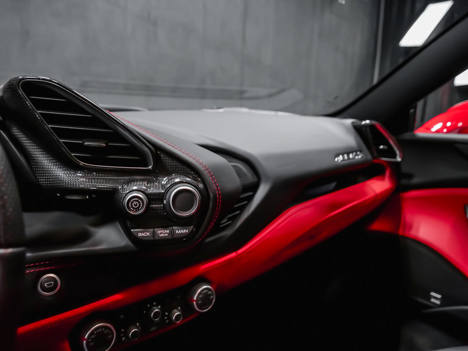 Ferrari 488 GTB  2019-35