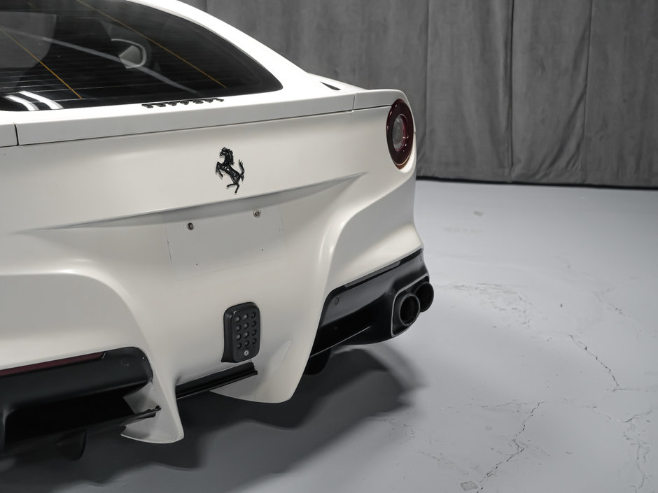 Ferrari F12berlinetta  2014-15