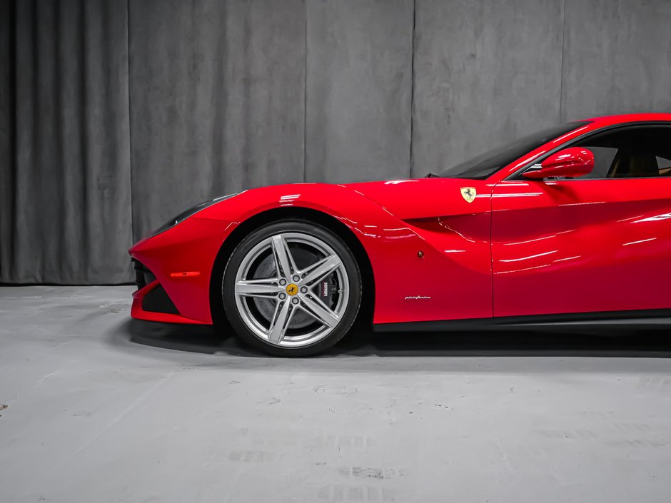 2016 Ferrari F12berlinetta-9
