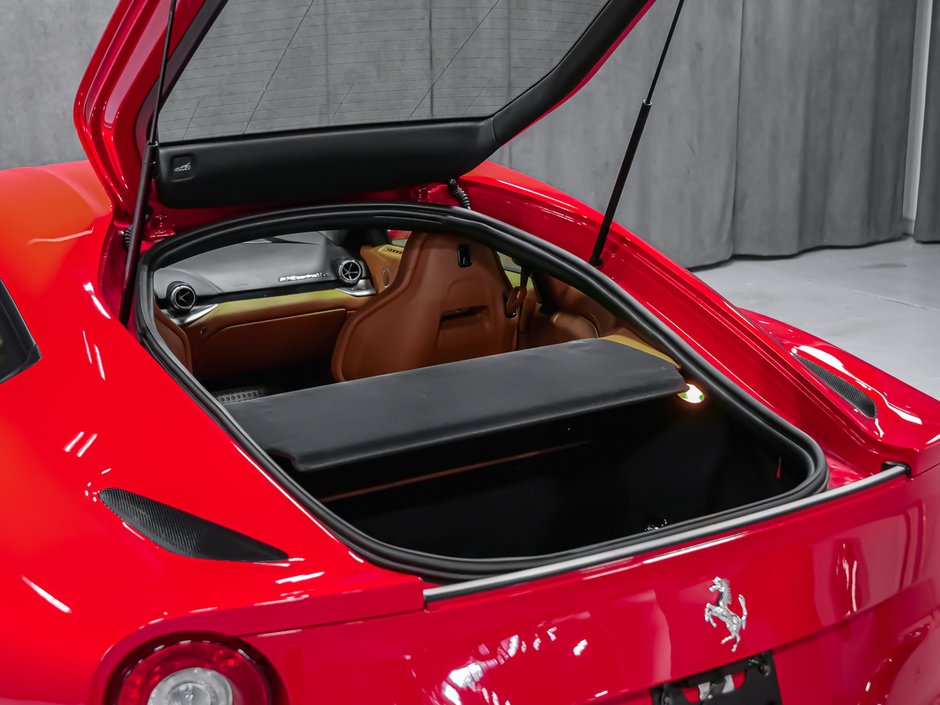 2016 Ferrari F12berlinetta-18