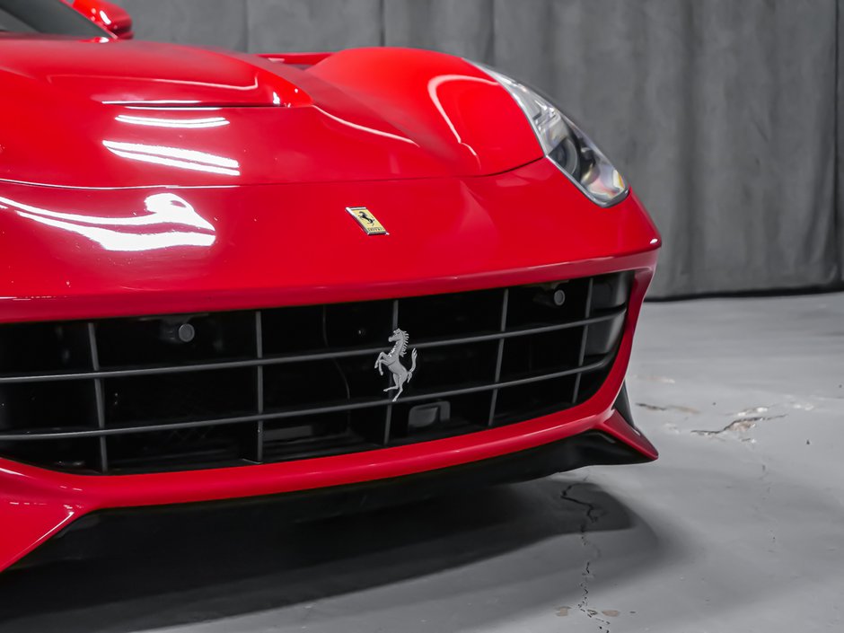 2016 Ferrari F12berlinetta-32
