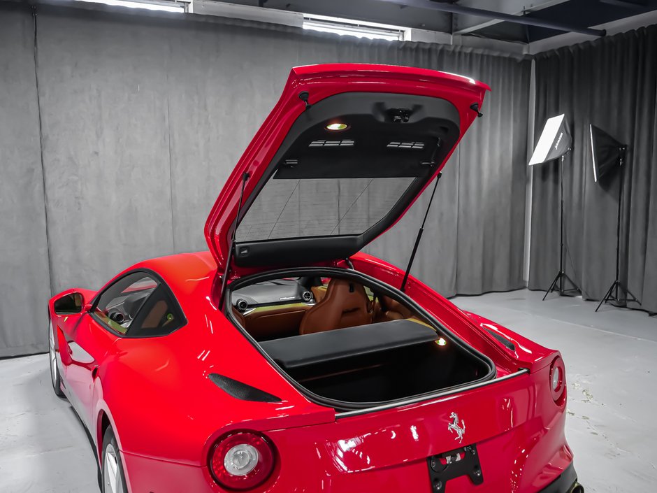 2016 Ferrari F12berlinetta-17