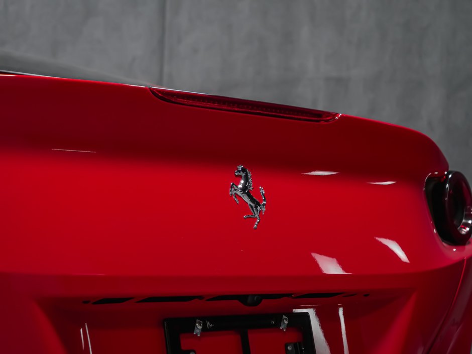 Ferrari Portofino  2020-10