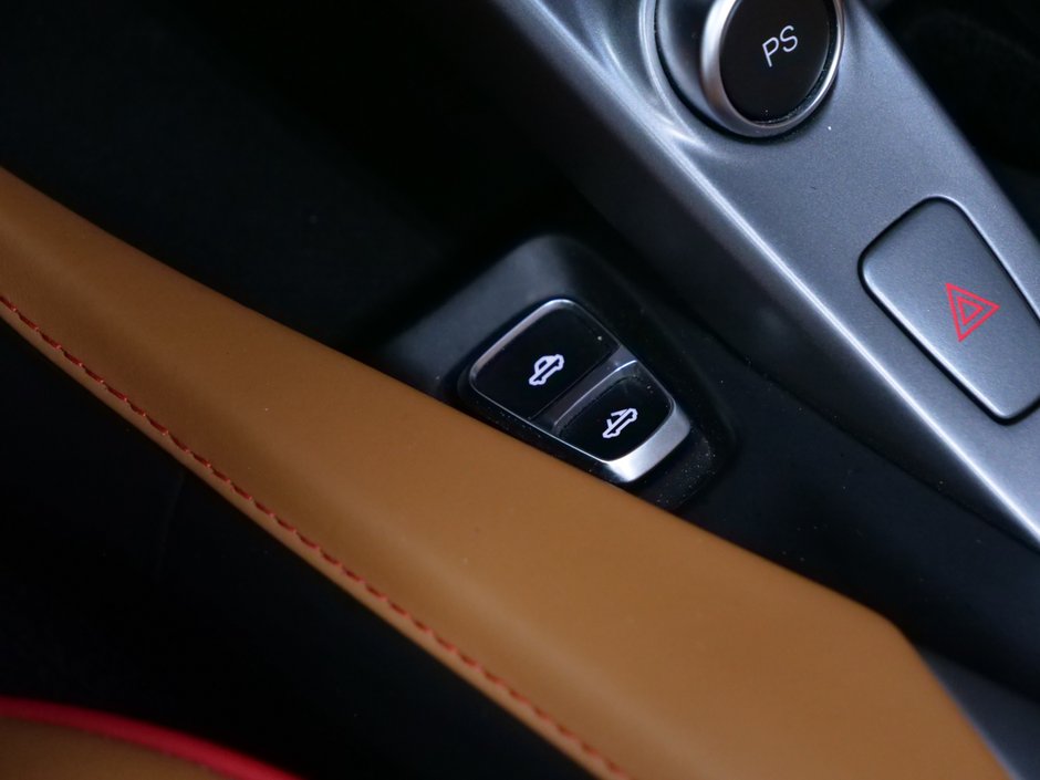 Ferrari Portofino  2020-54