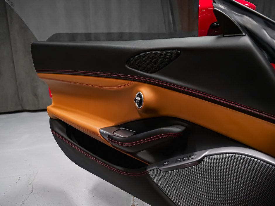 Ferrari Portofino  2020-32