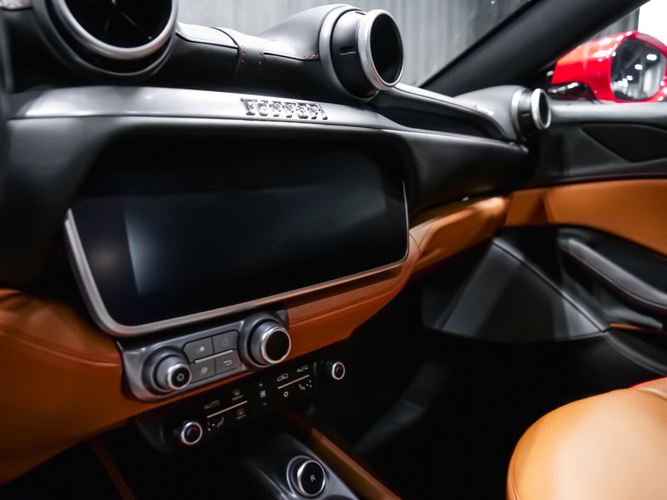 Ferrari Portofino  2020-29