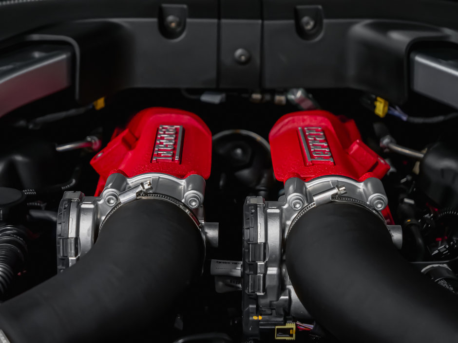 Ferrari Roma  2021-48