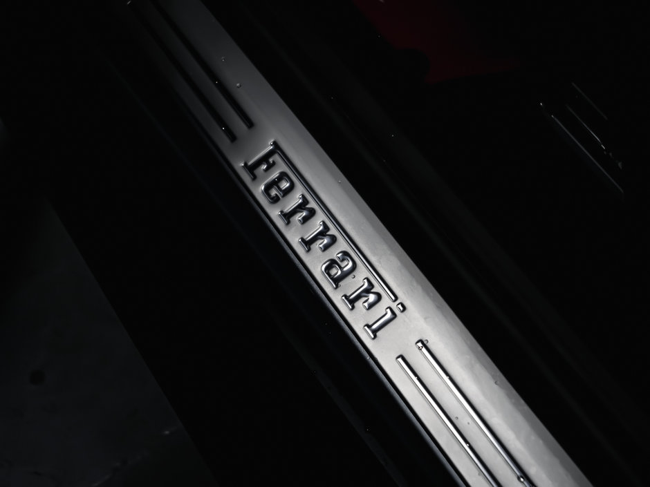 Ferrari Roma  2021-25