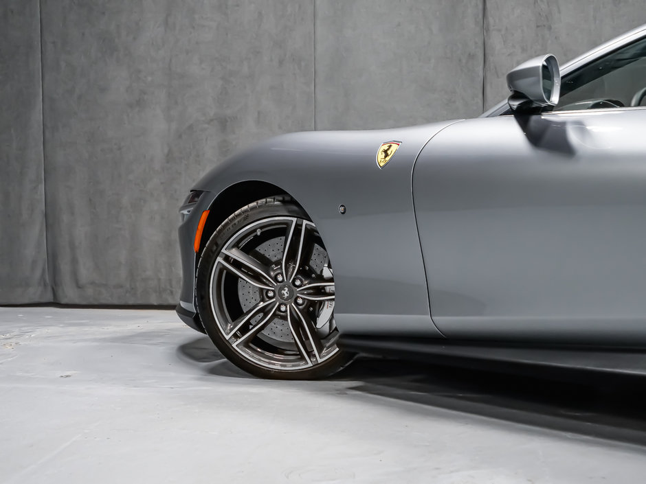 Ferrari Roma  2021-8