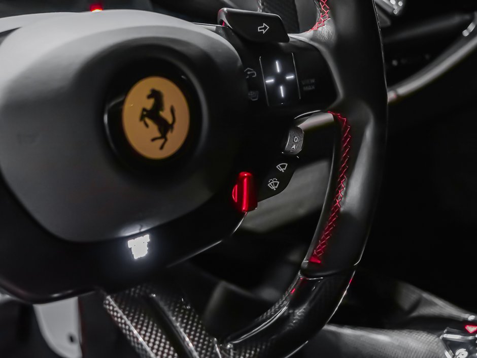 Ferrari SF90 Stradale ASSETO FIORANO PACKAGE 2021-23