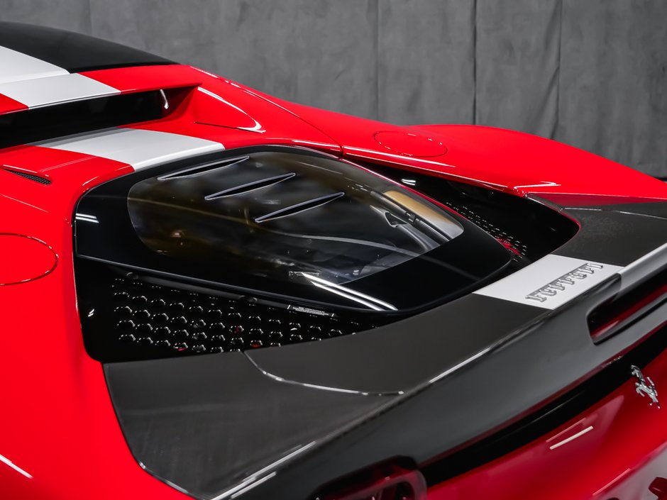 Ferrari SF90 Stradale ASSETO FIORANO PACKAGE 2021-10