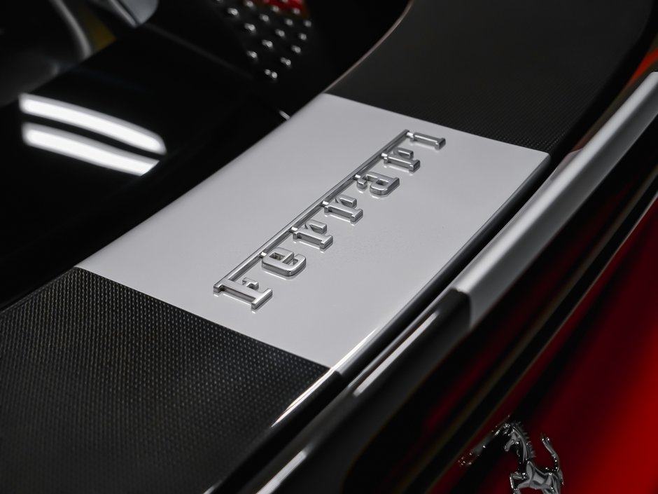 Ferrari SF90 Stradale ASSETO FIORANO PACKAGE 2021-24