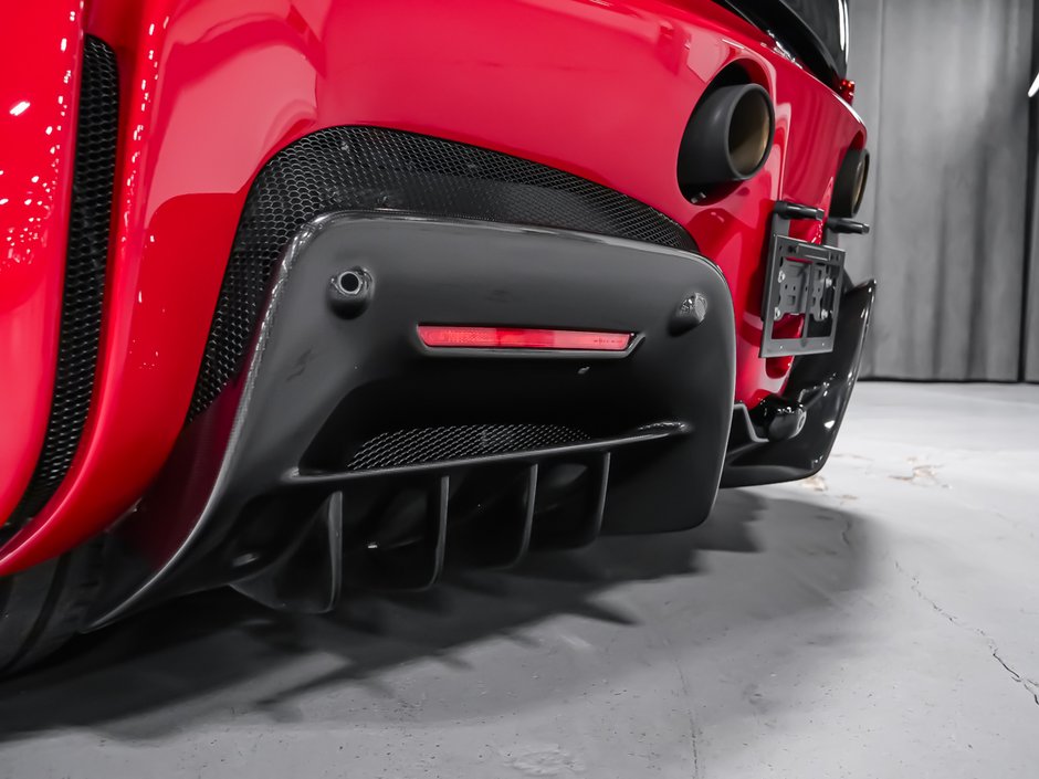 Ferrari SF90 Stradale ASSETO FIORANO PACKAGE 2021-13