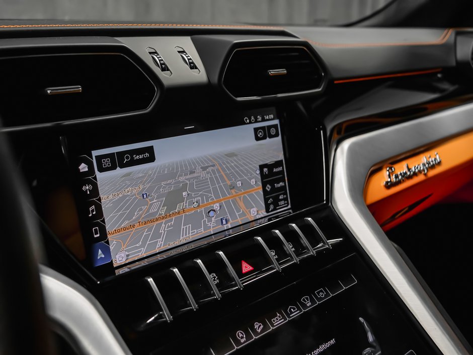 2020 Lamborghini Urus-25
