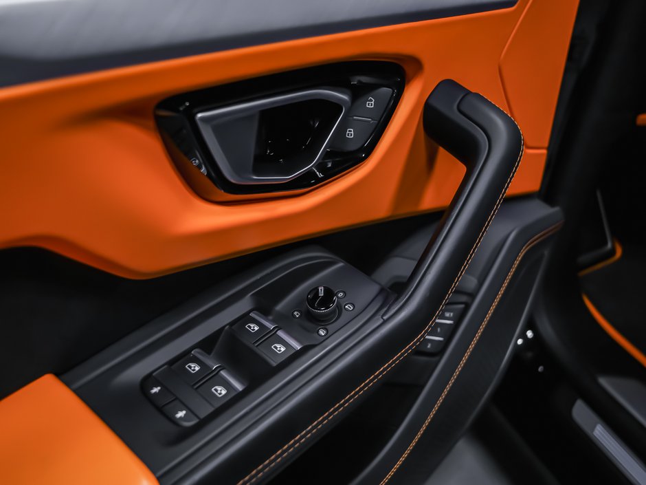 2020 Lamborghini Urus-18