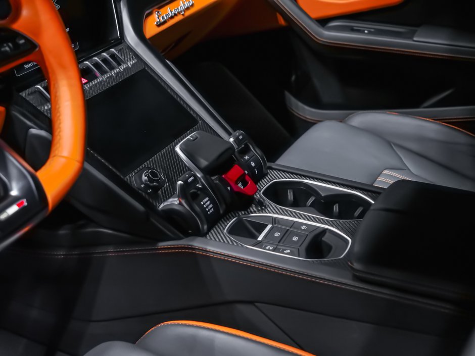 2023 Lamborghini Urus-22
