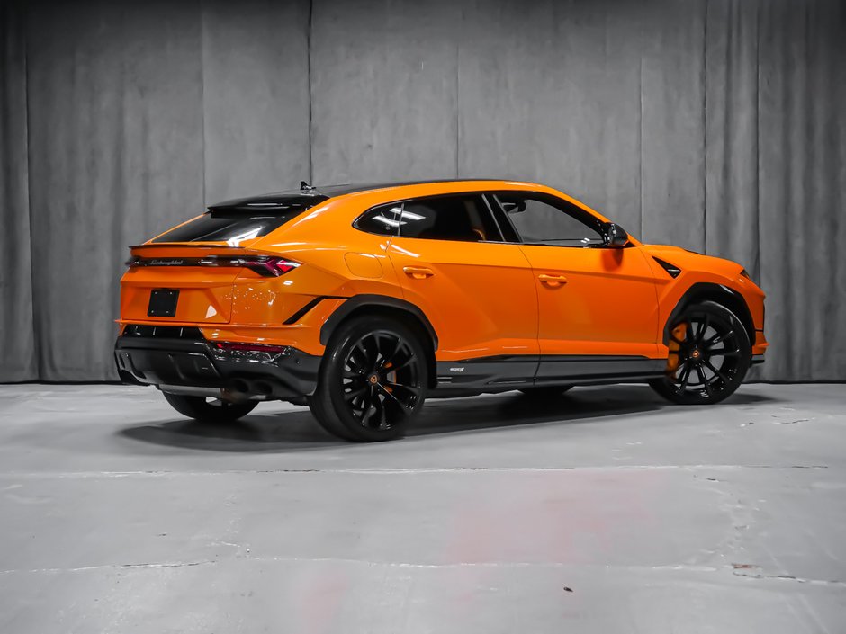 2023 Lamborghini Urus-3