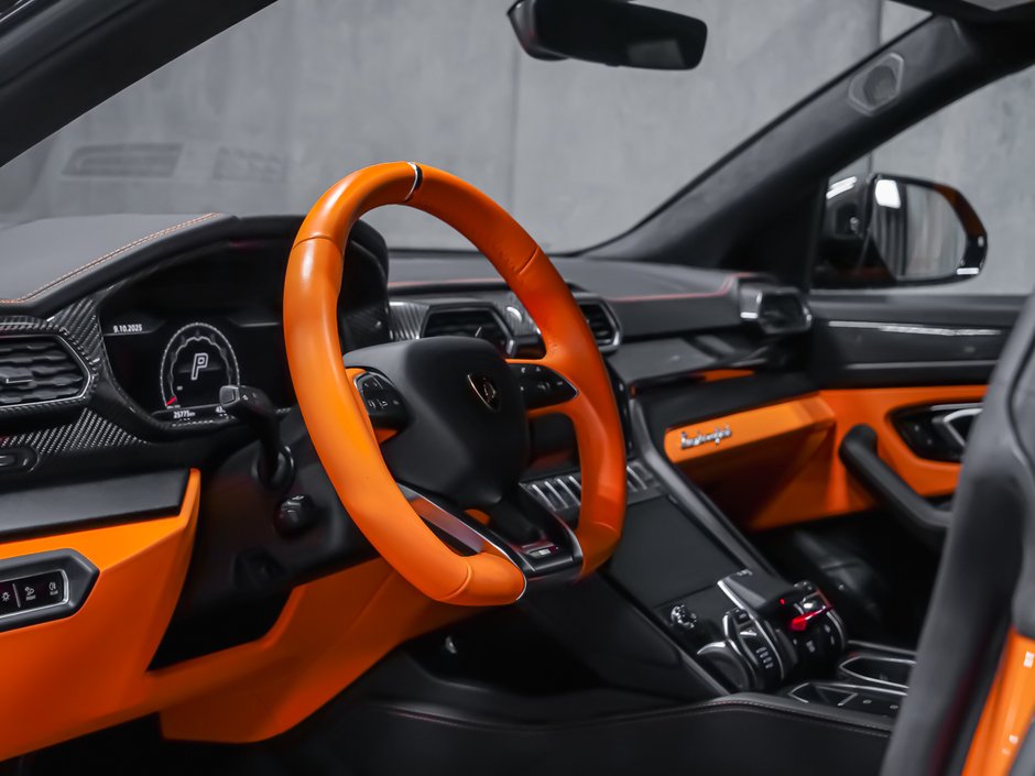 2023 Lamborghini Urus-51