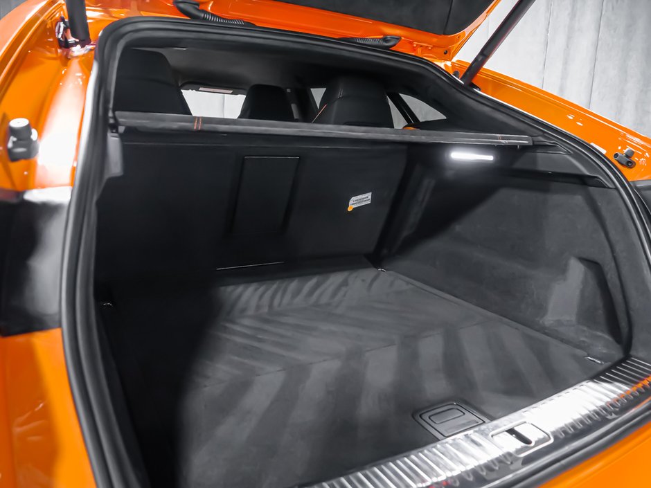 2023 Lamborghini Urus-16