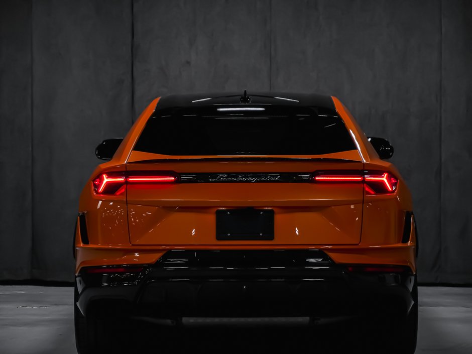 2023 Lamborghini Urus-9