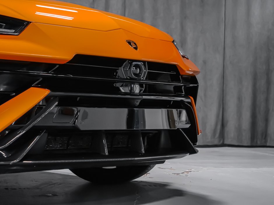 2023 Lamborghini Urus-43
