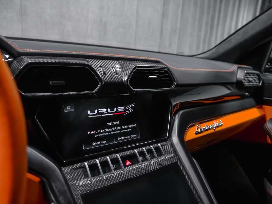 2023 Lamborghini Urus-25