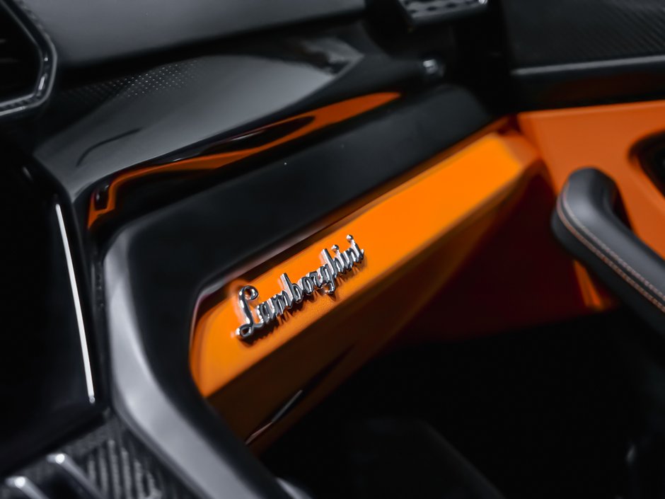 2023 Lamborghini Urus-27