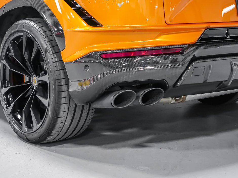 2023 Lamborghini Urus-10