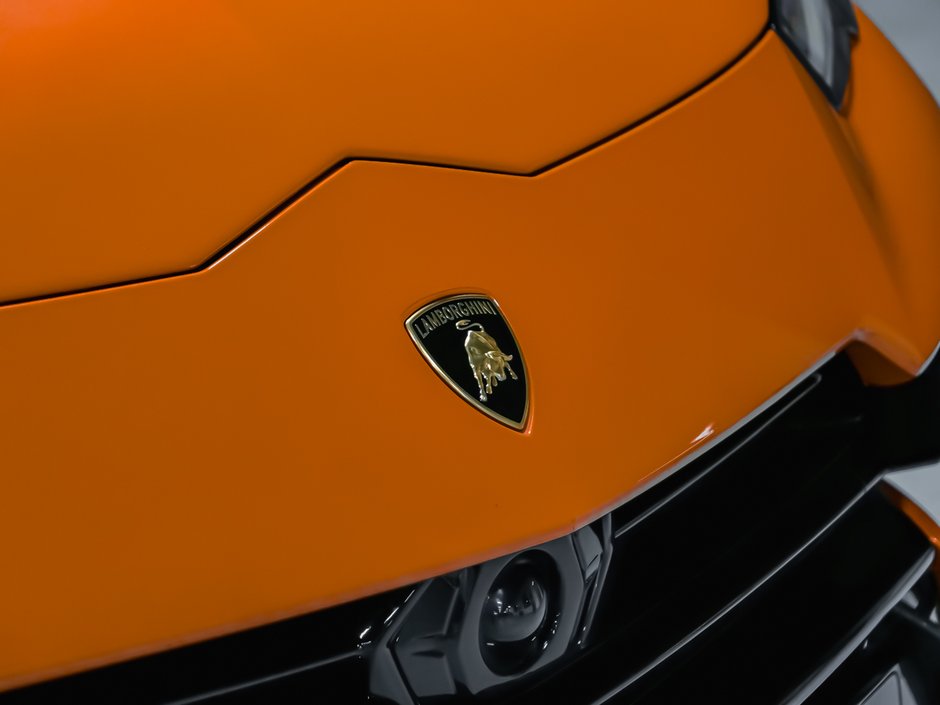 2023 Lamborghini Urus-45