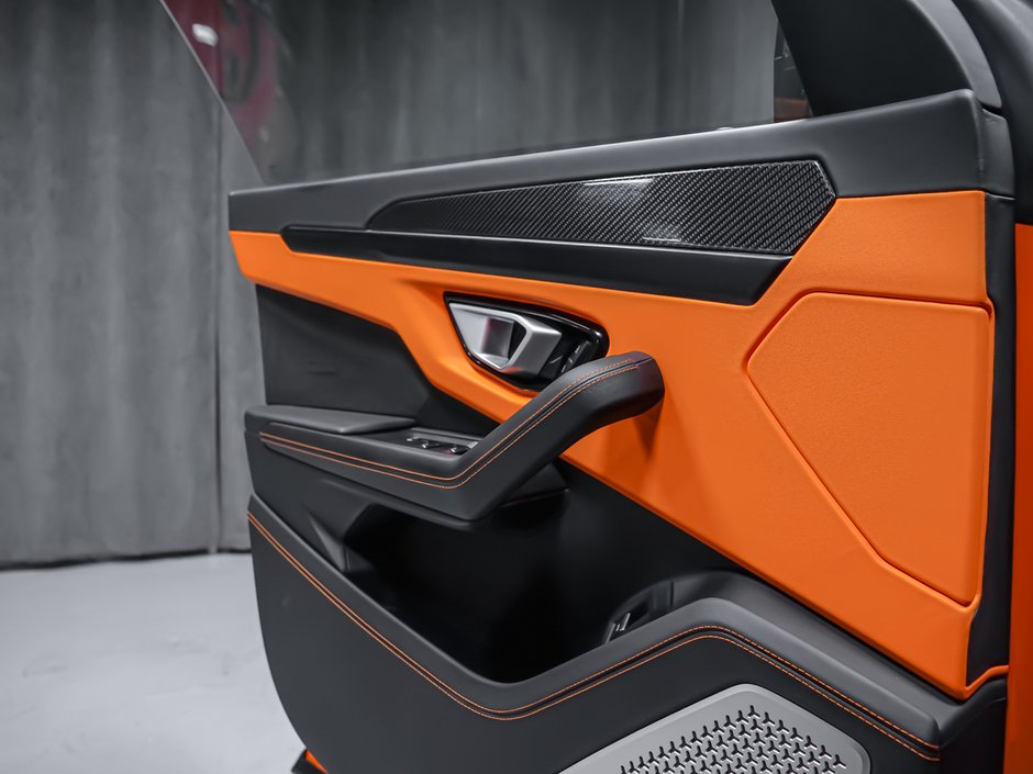 2023 Lamborghini Urus-36