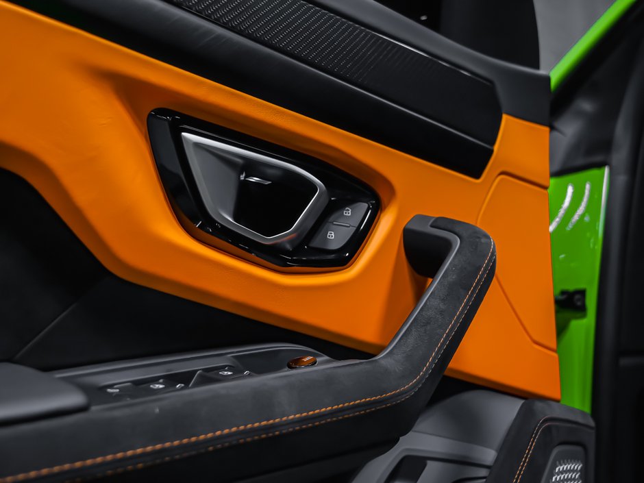 2024 Lamborghini Urus S LEASING AVAILABLE-32