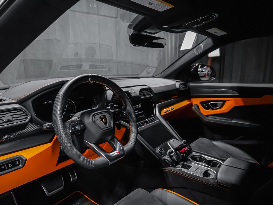 2024 Lamborghini Urus S LEASING AVAILABLE-17