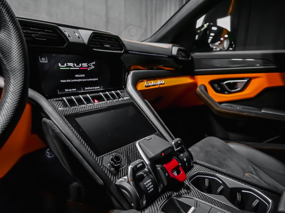 2024 Lamborghini Urus S LEASING AVAILABLE-21