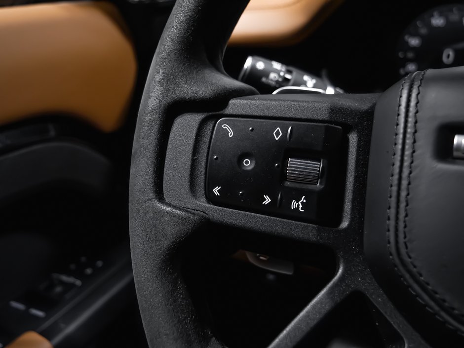 2023 Land Rover Defender-22