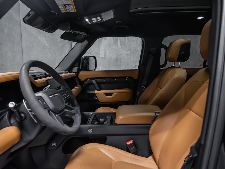 2023 Land Rover Defender-24