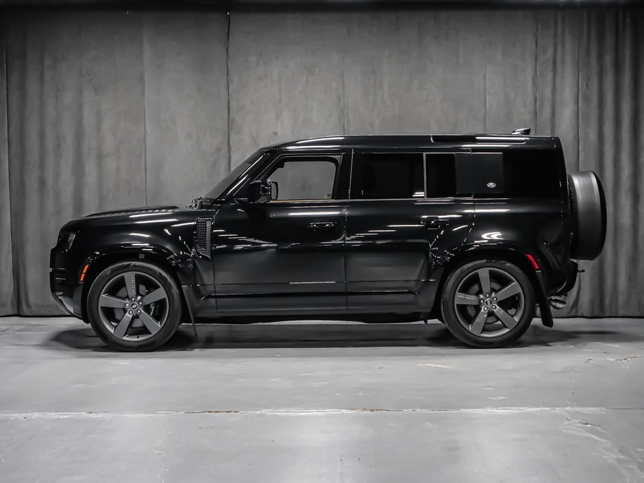 2023 Land Rover Defender-2