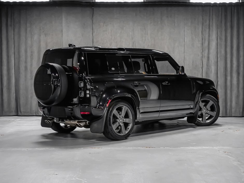 2023 Land Rover Defender-3