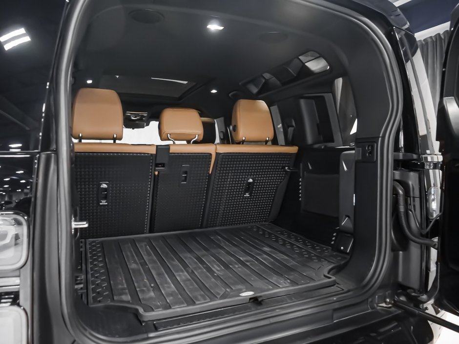 Land Rover Defender X-Dynamic SE V8 2026-14