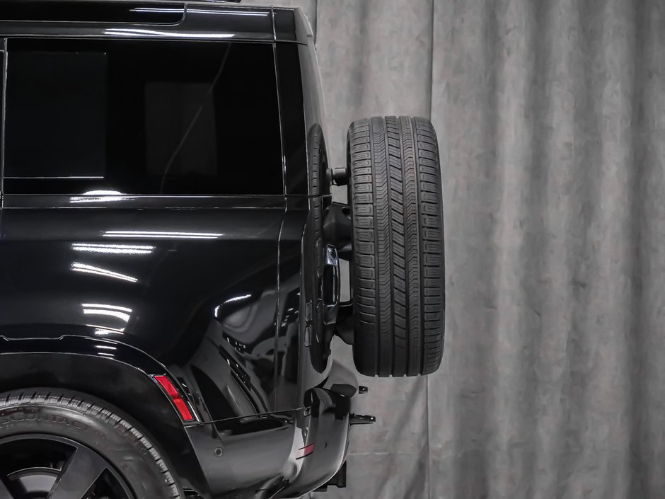 Land Rover Defender X-Dynamic SE V8 2026-6