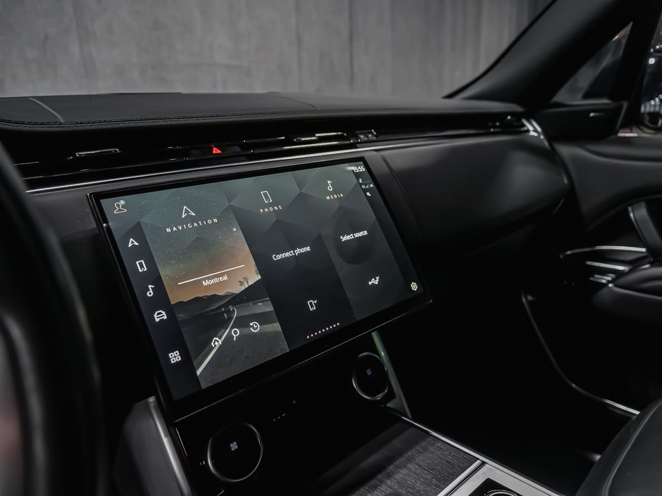 Land Rover Range Rover SE 2023-30