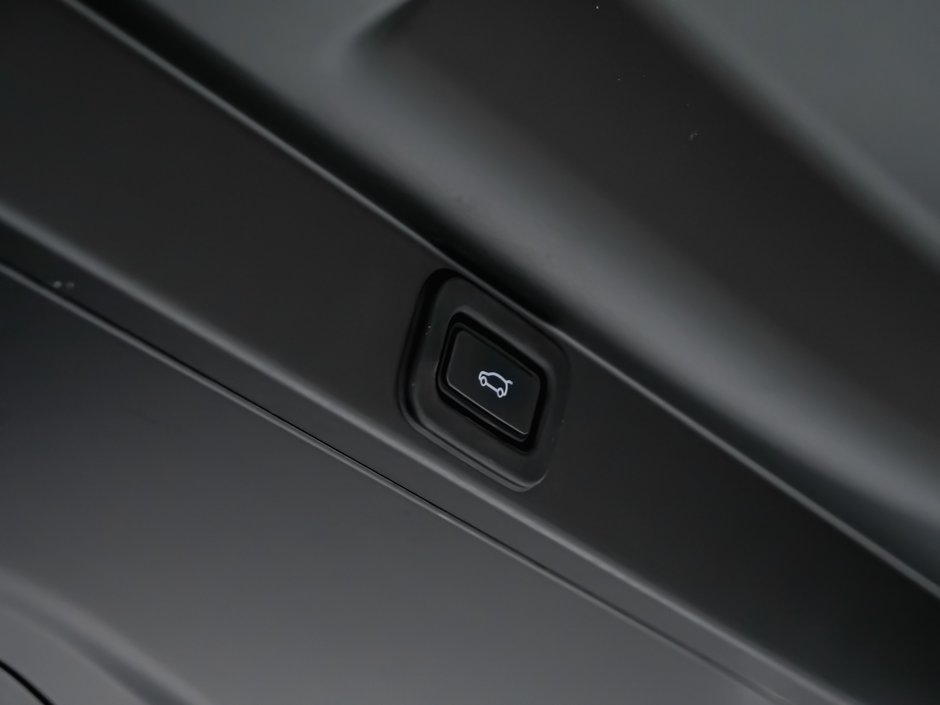 Land Rover Range Rover SE 2023-9