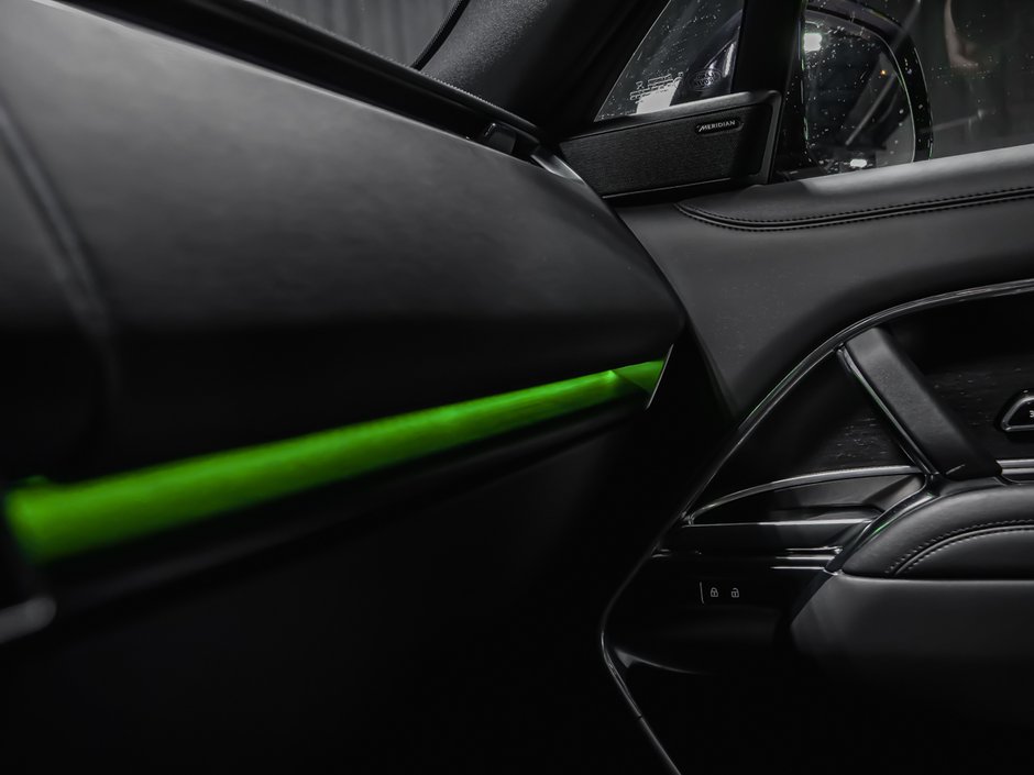 Land Rover Range Rover SE 2023-34