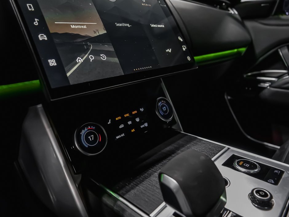 Land Rover Range Rover SE 2023-32