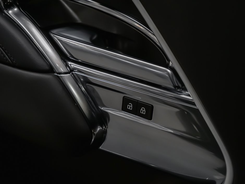 Land Rover Range Rover SE 2023-27