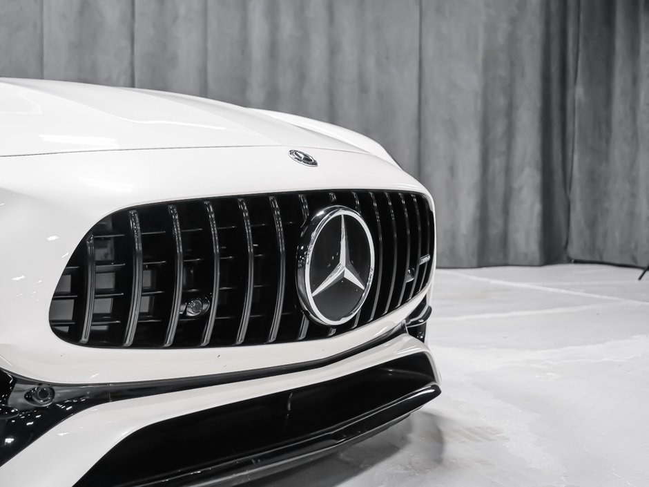 2018 Mercedes-Benz AMG GT C-24