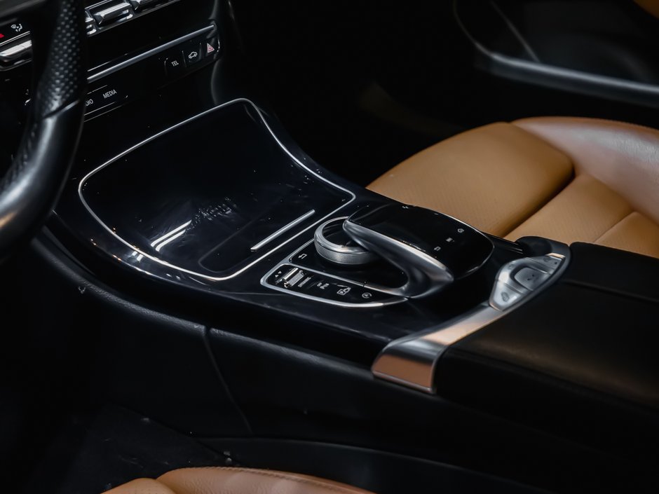 2019 Mercedes-Benz C-Class C 300 CONVERTIBLE-8