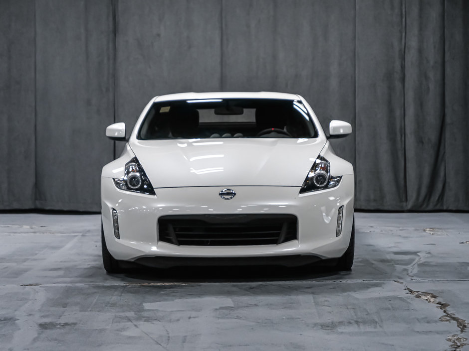 Nissan 370Z coupe  2018-8